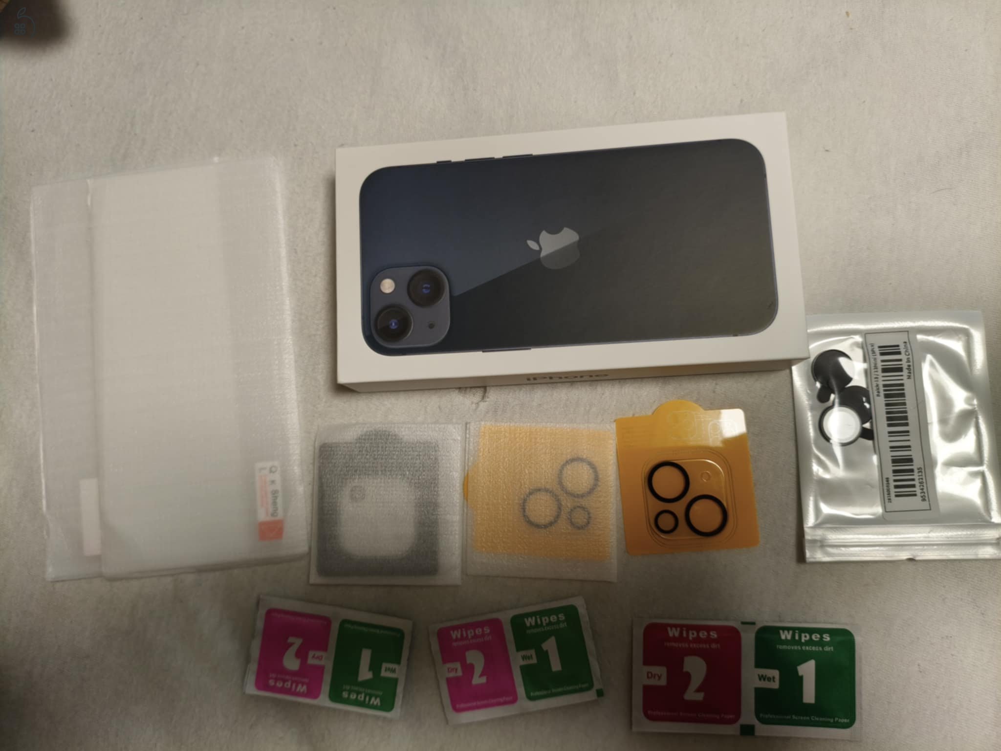 Apple iphone 13 128GB Mobiltelefon ( Black )(Kártyafüggetlen)