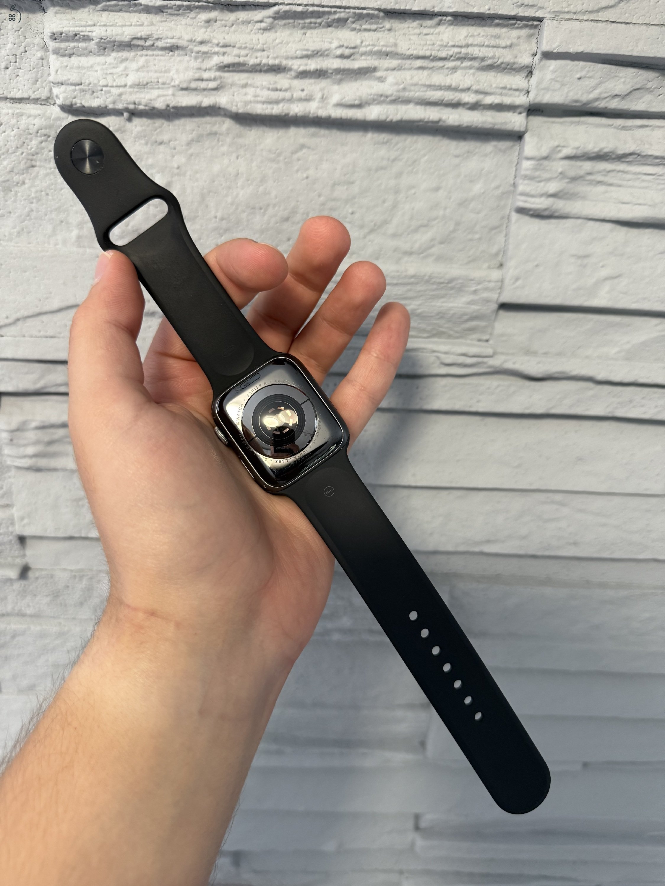 Eladó Apple watch series 4