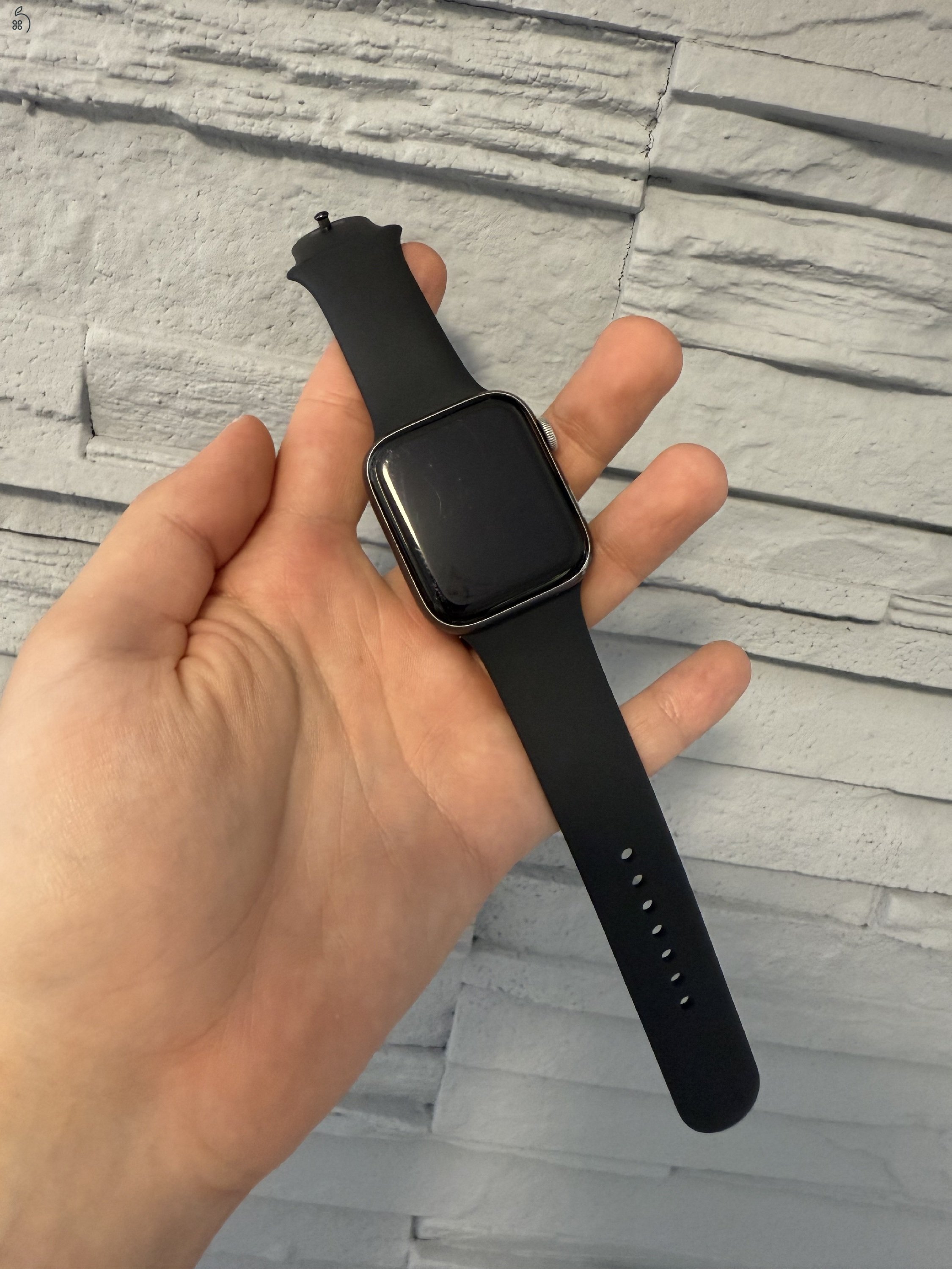 Eladó Apple watch series 4