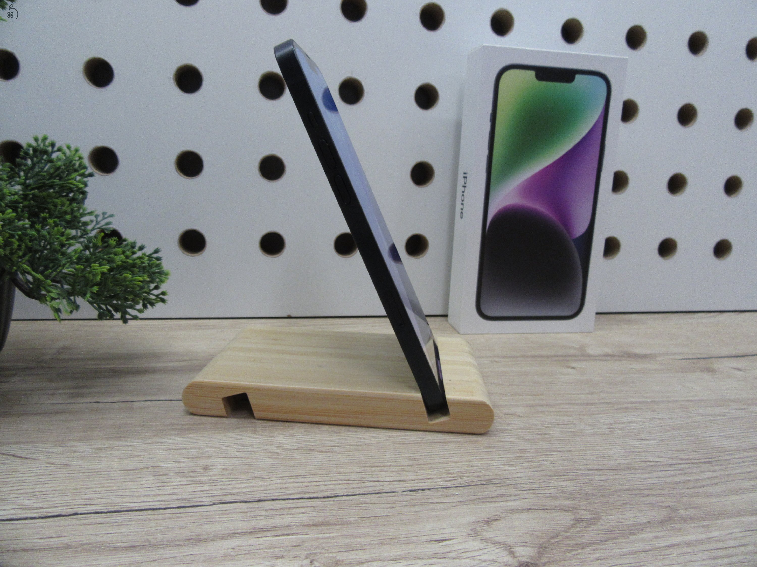 Apple iPhone 14 Plus - Midnight - Használt, megkímélt