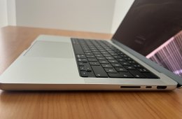 MacBook Pro 14
