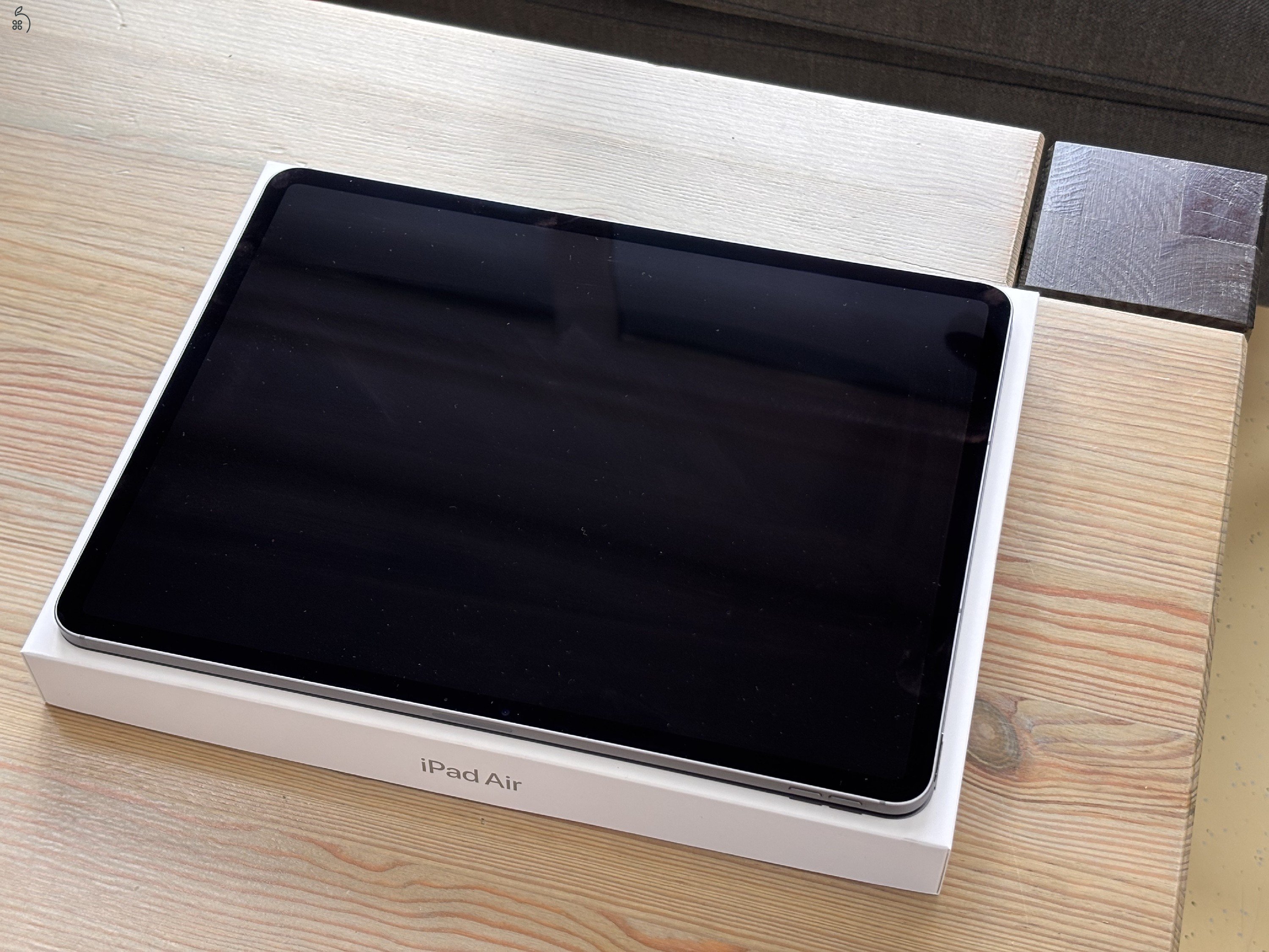 IPad Air 13-inch ( M2 ) Wi-Fi + Cellular 128GB Akku 100% 