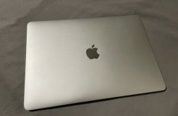 MacBook Pro 2017 13” Touch Bar 256 GB
