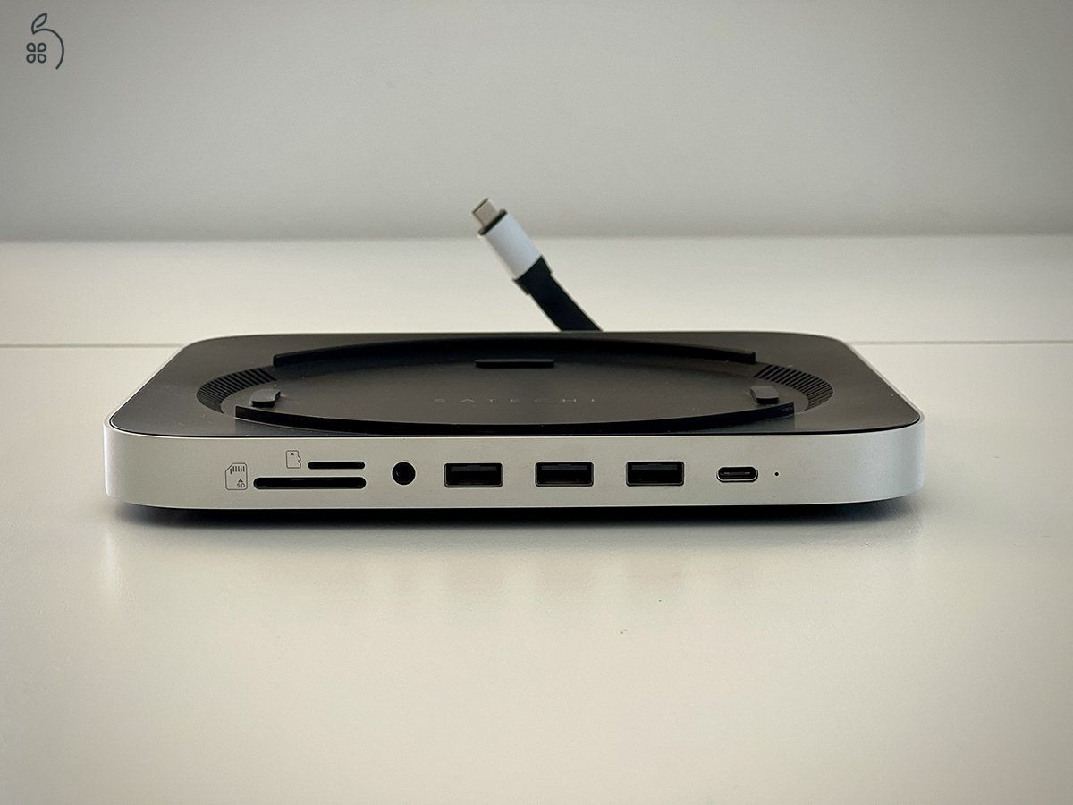 Mac Mini M1 + Satechi Stand & Hub