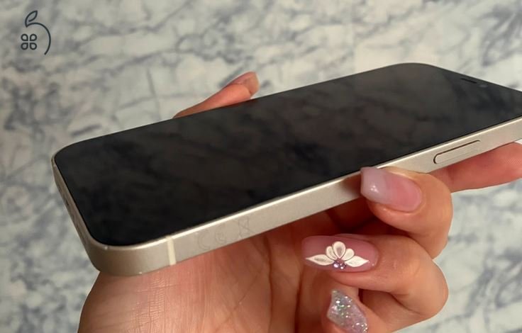 Apple iphone 12 64GB white Yettel
