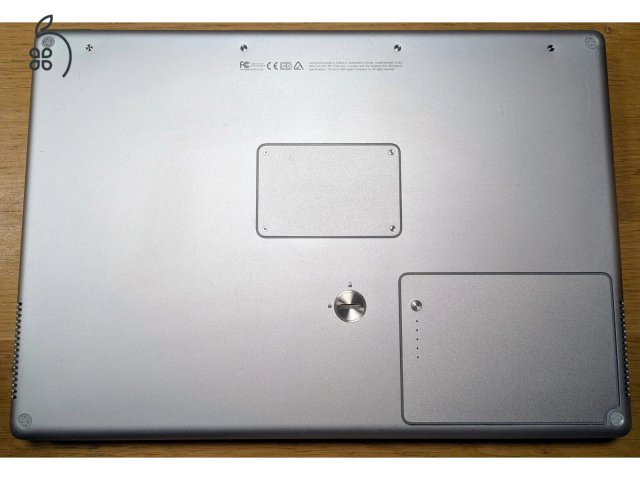 Apple PowerBook G4 15' 1GHz – 768MB RAM 