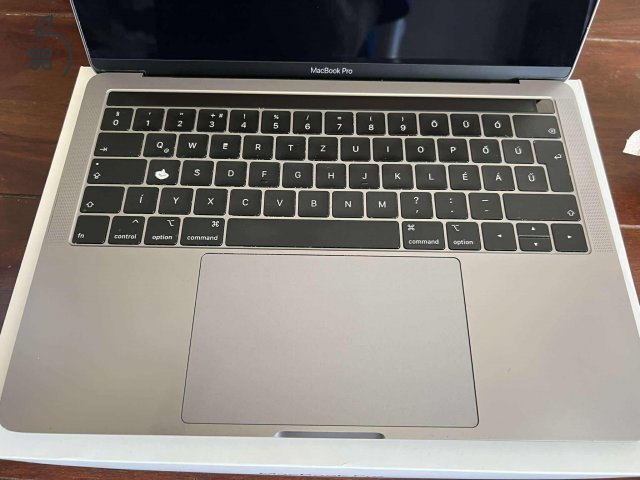 Macbook Pro 13' Touchbar 2,4 GHz i5 8GB
