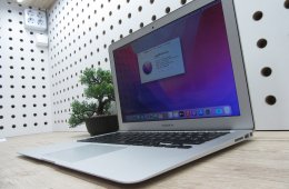 Apple Macbook Air 13 - 2015 - Használt, szép állapot - 44 töltési cikus