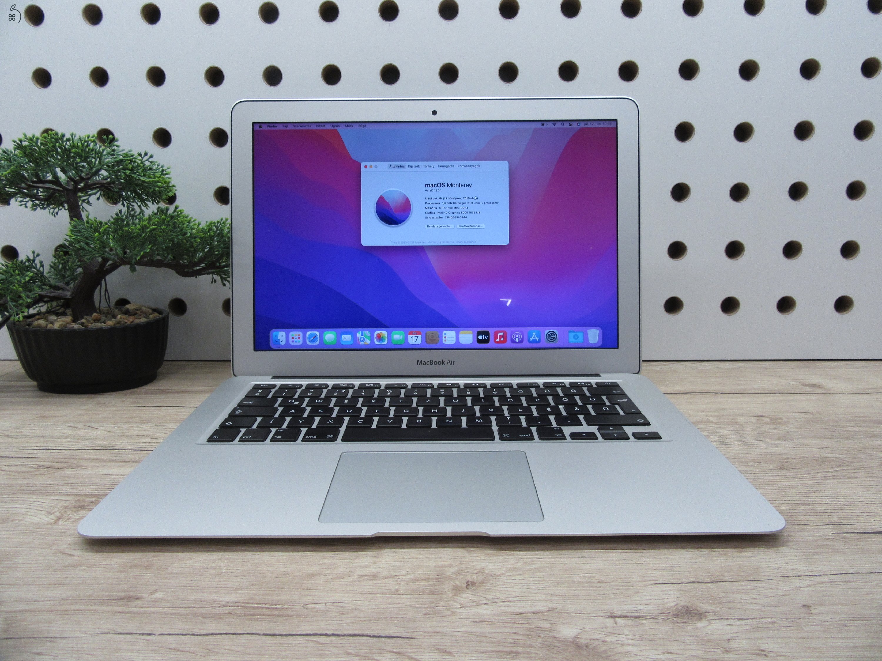 Apple Macbook Air 13 - 2015 - Használt, szép állapot - 44 töltési cikus