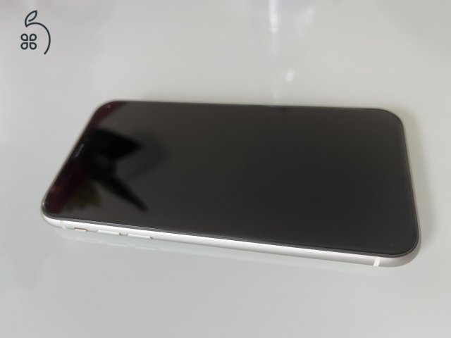 iPhone 11 FEHÉR 64GB 83%