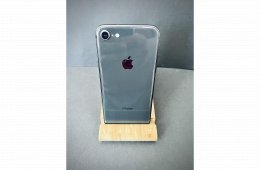 Eladó iPhone 8 64GB – Fekete – Jó állapotban