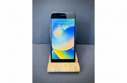 Eladó iPhone 8 64GB – Fekete – Jó állapotban