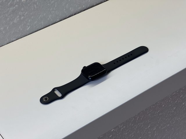 Apple Watch S7 Midnight CEL 41MM 2 ÉV Garanciával Számlával