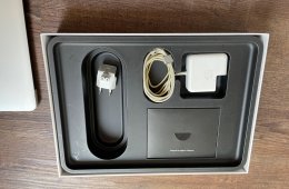 MacBook Pro szép állapotban, dobozával töltővel eladó
