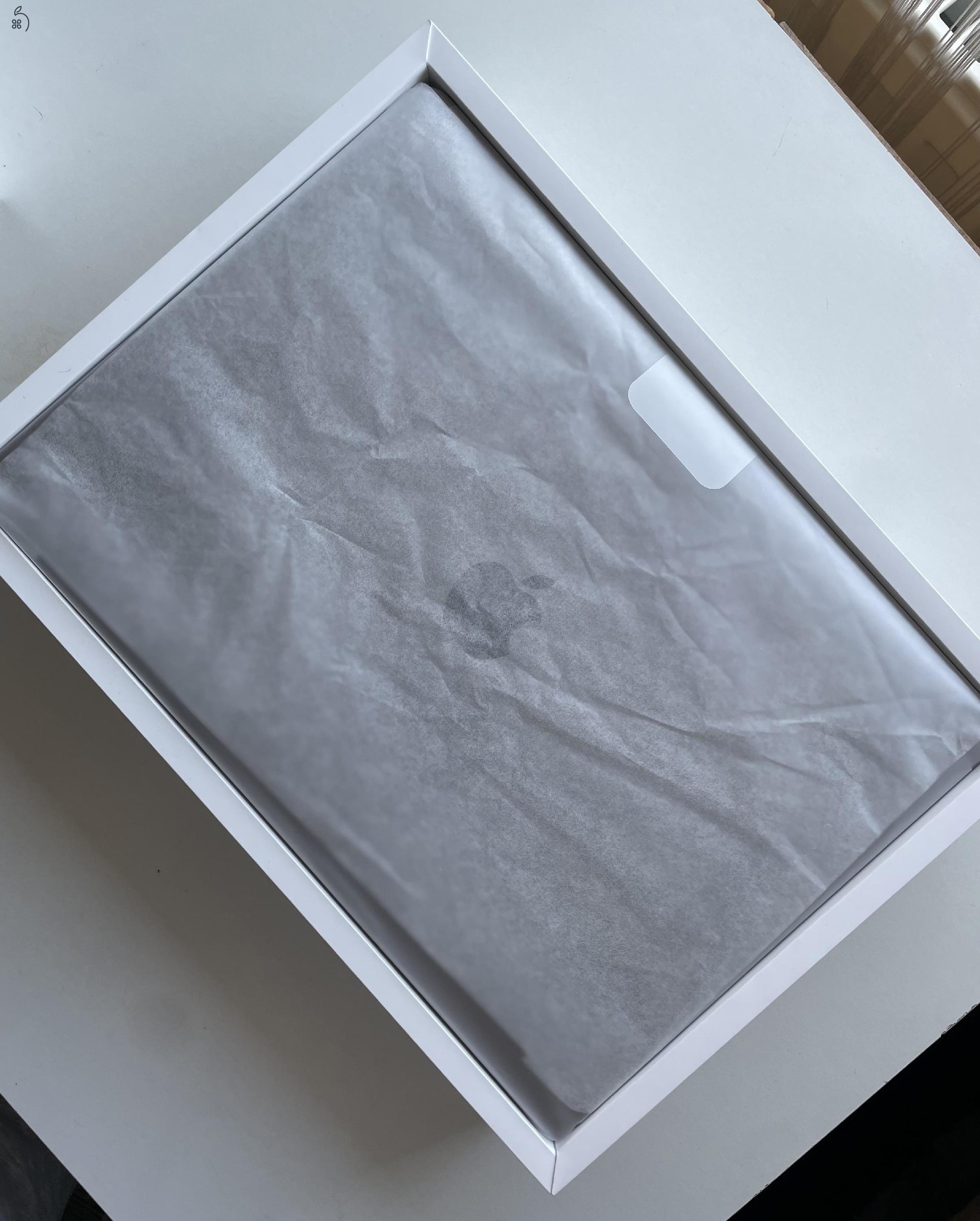 Eladó MacBook Pro 13” – Apple M1 (2020) – 8 GB / 256 GB – Dobozos, töltővel!