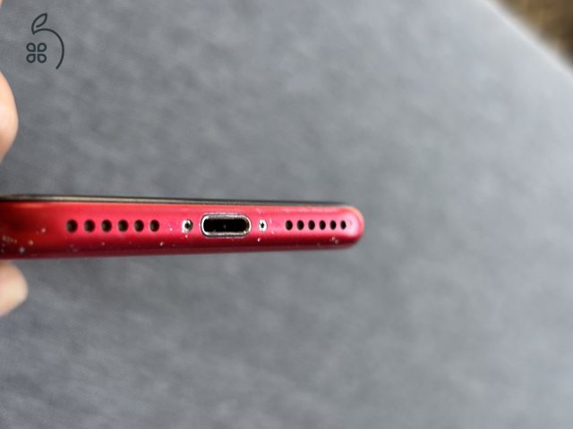 iPhone SE 2020 Product Red