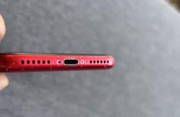 iPhone SE 2020 Product Red