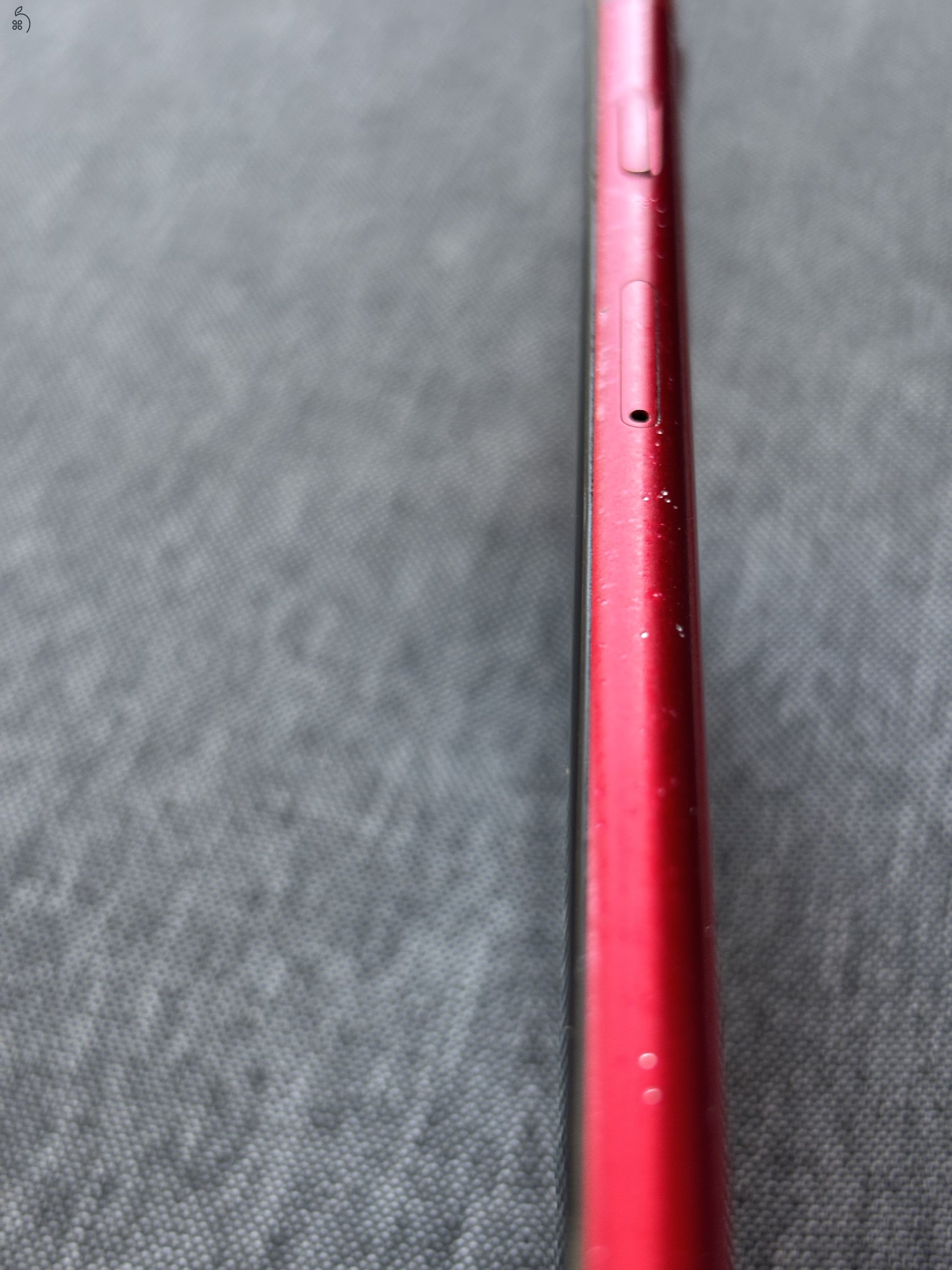 iPhone SE 2020 Product Red