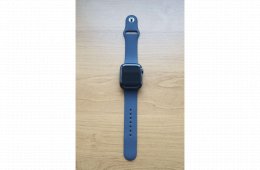 Apple Watch Series 9 GPS 45mm Midnight S/M sportszíj- Garancia!