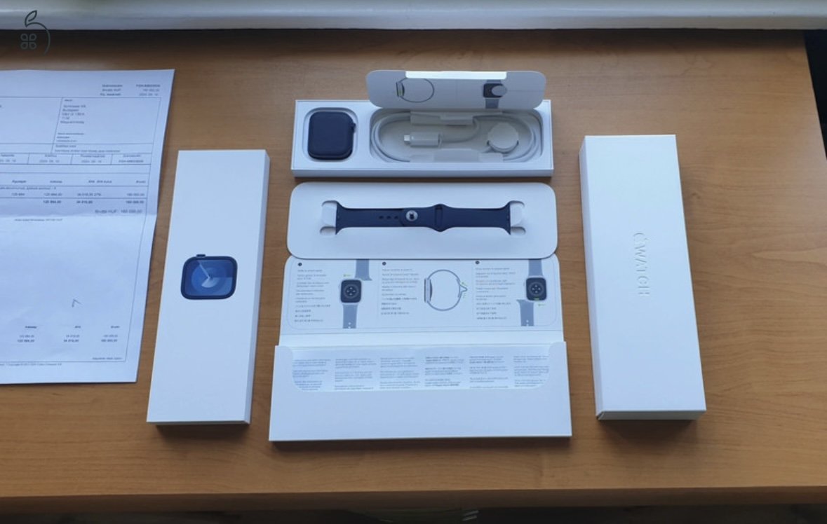 Apple Watch Series 9 GPS 45mm Midnight S/M sportszíj- Garancia!