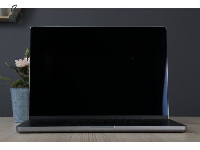 Apple Macbook Pro 16