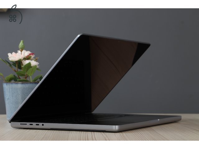 Apple Macbook Pro 16