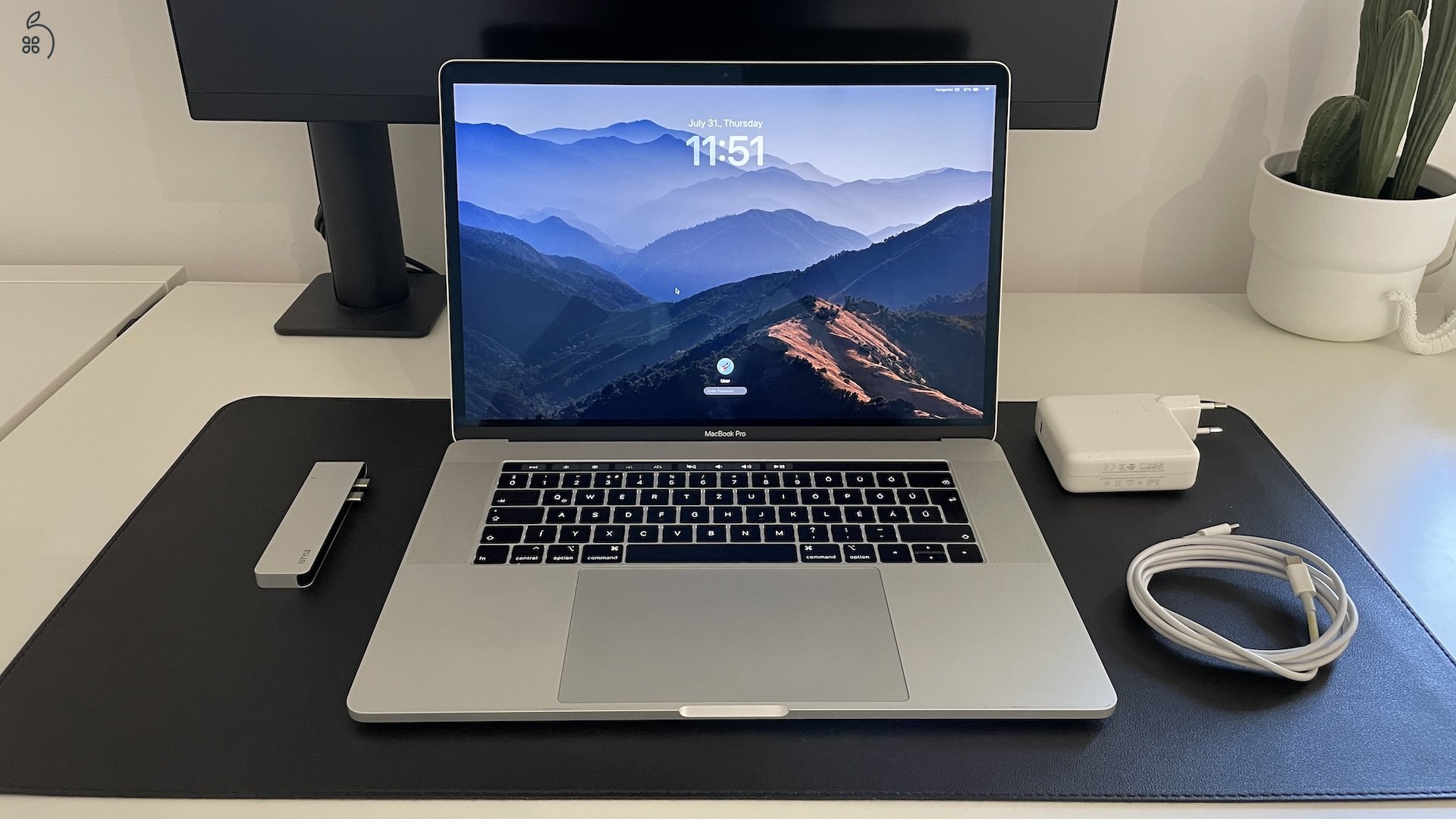 Macbook Pro 15,4