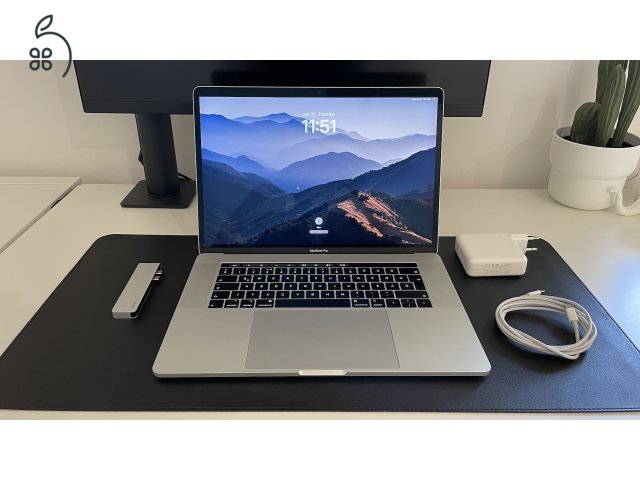 Macbook Pro 15,4