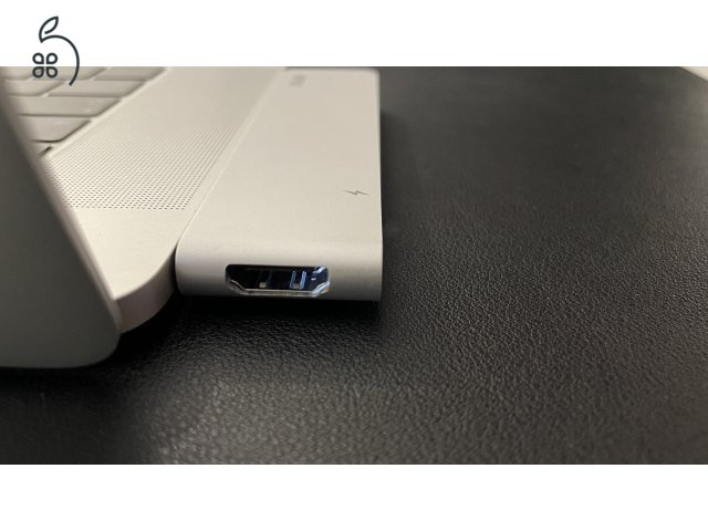 Macbook Pro 15,4