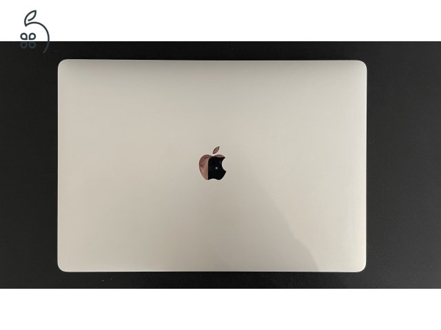 Macbook Pro 15,4
