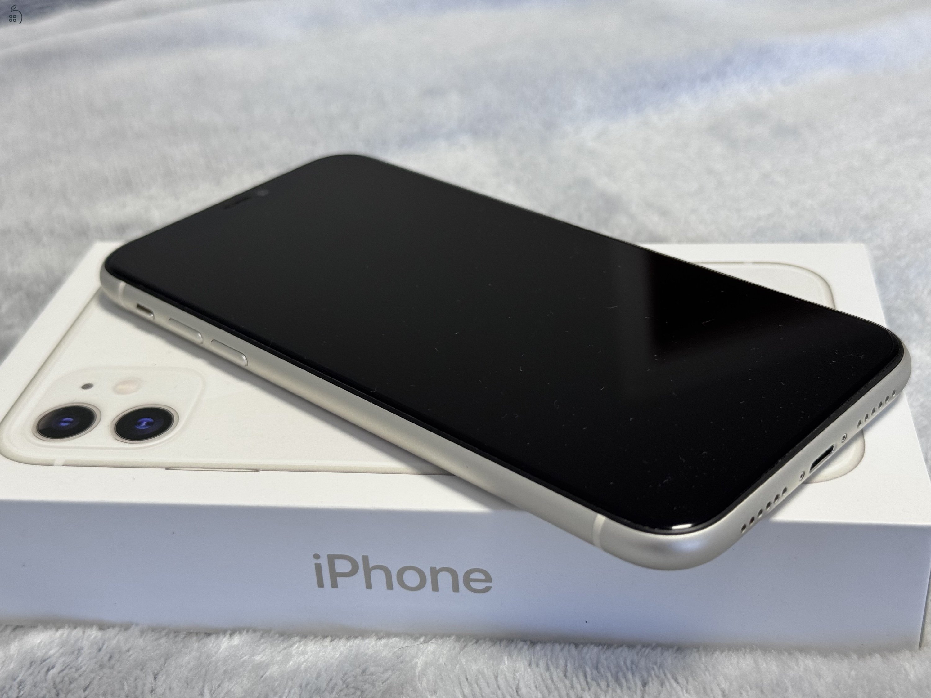 iPhone 11 64GB - kártyafüggetlen, hibátlan állapotban