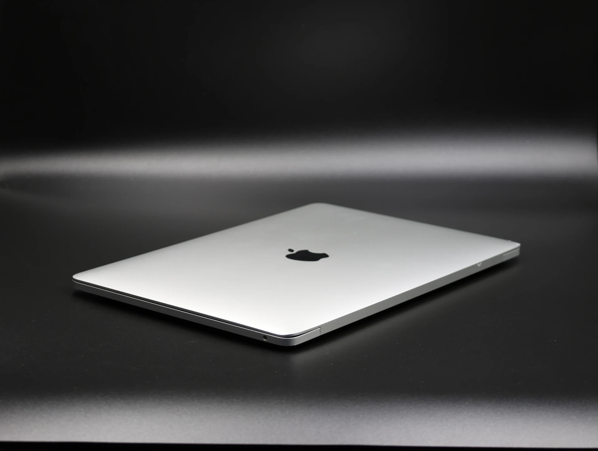 Apple Macbook PRO 2020 M1 256 GB akku - 12 HÓ GARANCIA