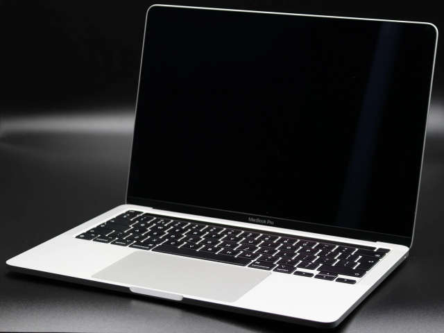 Apple Macbook PRO 2020 M1 256 GB akku - 12 HÓ GARANCIA