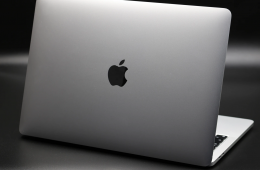 Apple Macbook PRO 2020 M1 256 GB akku - 12 HÓ GARANCIA