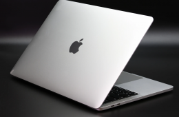 Apple Macbook PRO 2020 M1 256 GB akku - 12 HÓ GARANCIA