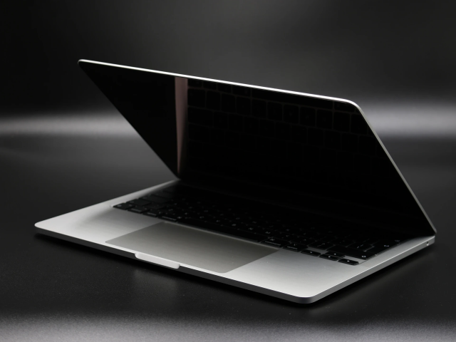 Apple Macbook PRO 2020 M1 256 GB akku - 12 HÓ GARANCIA