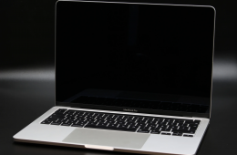 Apple MacBook Pro 13″ 2020 M1 256 GB Space Gray akku - 12 HÓ GARANCIA