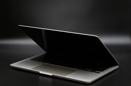 Apple MacBook Pro 13″ 2020 M1 256 GB Space Gray akku - 12 HÓ GARANCIA