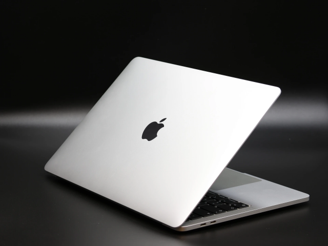 Apple MacBook Pro 13″ 2020 M1 256 GB Space Gray akku - 12 HÓ GARANCIA