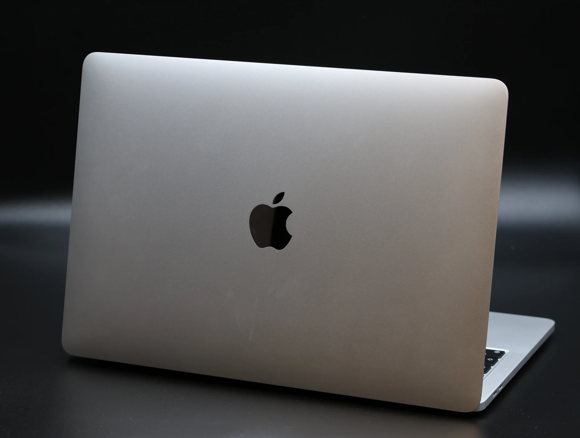 Apple MacBook Pro 13″ 2020 M1 256 GB Space Gray akku - 12 HÓ GARANCIA