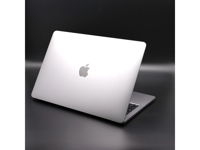 Apple Macbook PRO 2020 M1 256 GB akku - 12 HÓ GARANCIA
