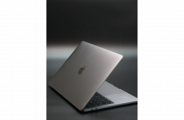 Apple MacBook Pro 13″ 2020 M1 256 GB Space Gray akku - 12 HÓ GARANCIA
