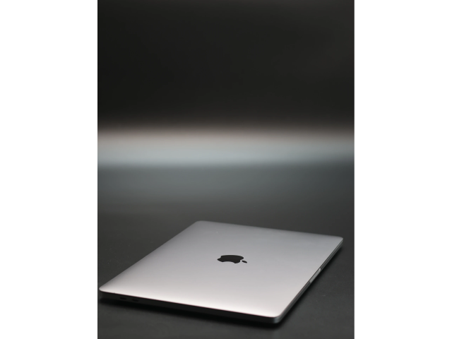 Apple MacBook Pro 13″ 2020 M1 256 GB Space Gray akku - 12 HÓ GARANCIA
