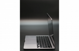 Apple MacBook Pro 13″ 2020 M1 256 GB Space Gray akku - 12 HÓ GARANCIA