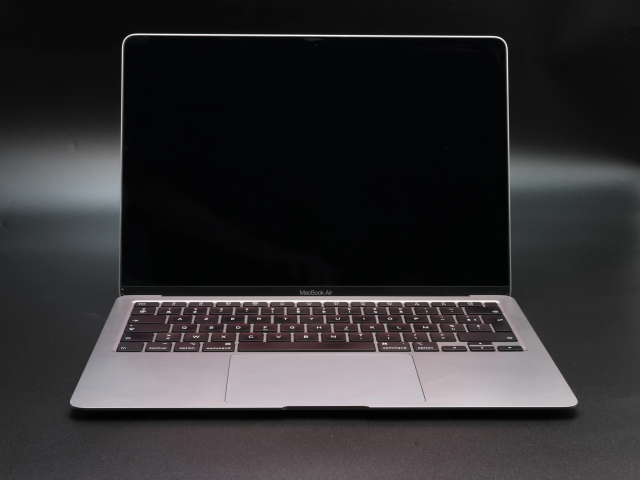 Apple Macbook AIR 2020 i5 256 GB Space Gray akku - 12 HÓ GARANCIA