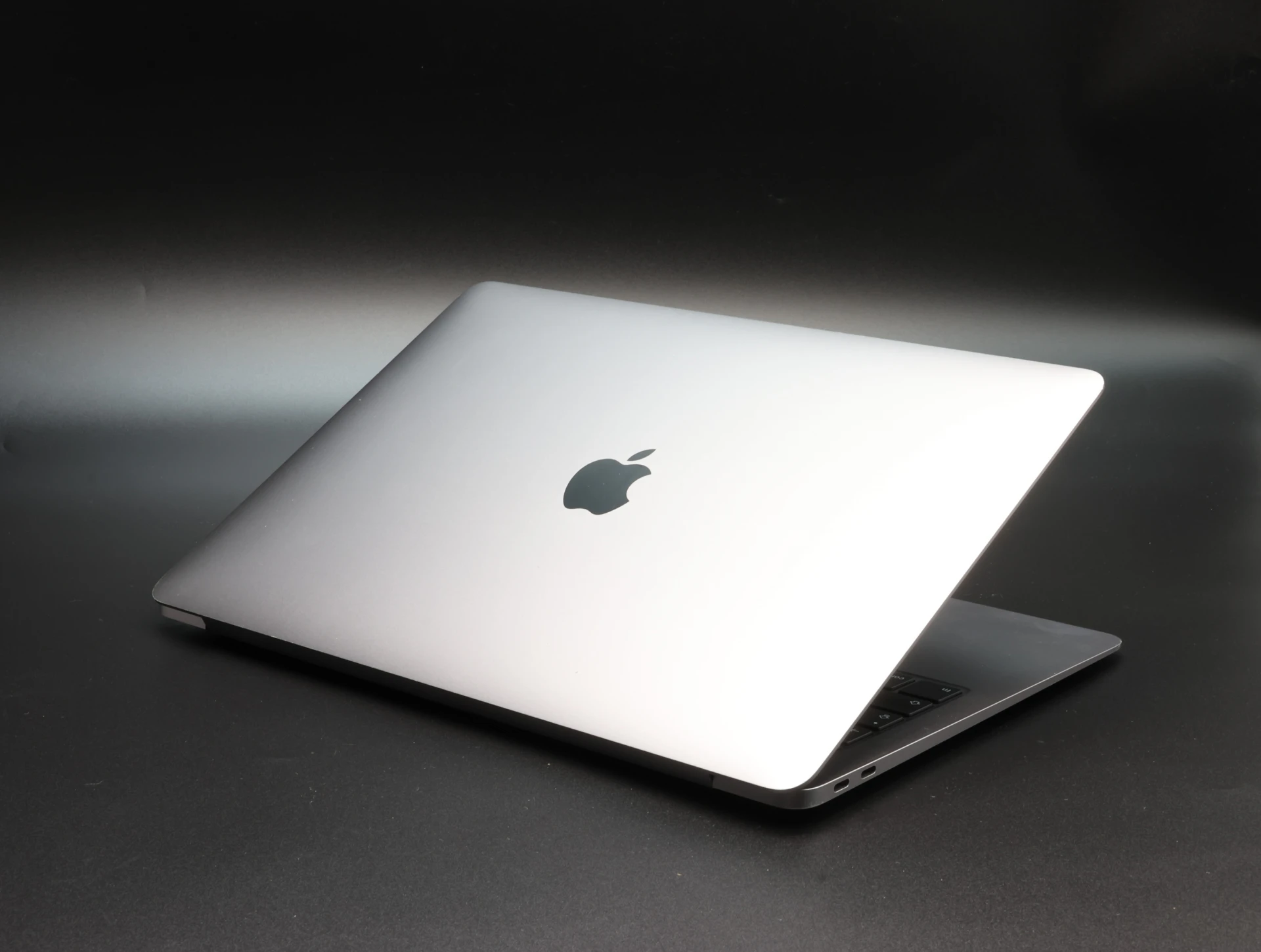 Apple Macbook AIR 2020 i5 256 GB Space Gray akku - 12 HÓ GARANCIA