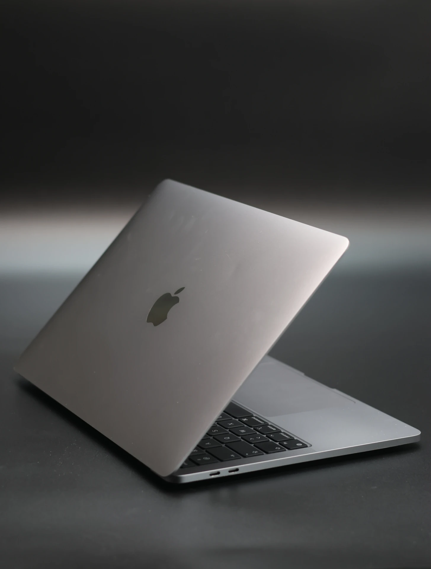 Apple MacBook Pro 13″ Touch Bar 2020 M1 256 GB Space Gray akku - 12 HÓ GARANCIA