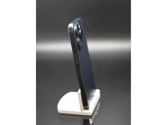 Apple iPhone 15 Pro 128 GB Blue Titanium 90% akku - 12 HÓ GARANCIA
