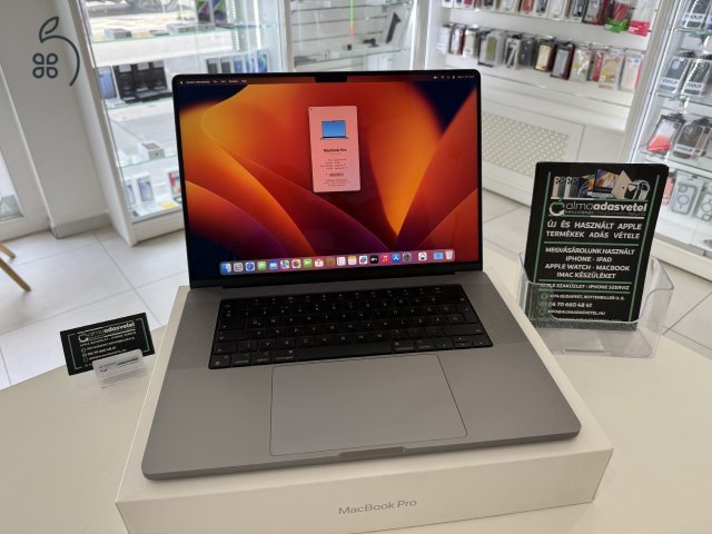 MacBook Pro M2 16