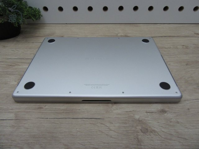 Apple Macbook 14 M1 Pro - 2021 - Használt, karcmnetes - 16/500 Gb!!!